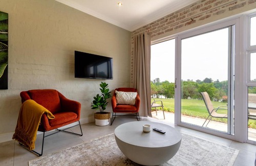 Parys Apartamento | Alimama Spaces The Chelsea's Cote de Val