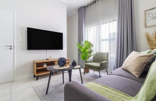 Greater Johannesburg Metropolitan Area Apartamento | #AlimamaSpaces Akin's Greenlee Apartment