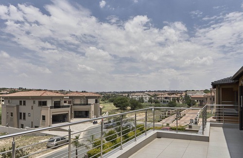 Centurion Casa | #AlimamaSpaces: Manson Mansion