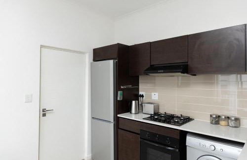 Greater Johannesburg Metropolitan Area Apartamento | #AlimamaSpaces The Manson's Greenstone