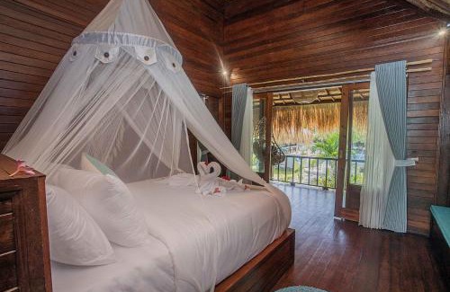 Ceningan Island Hotel | Alinn Villas