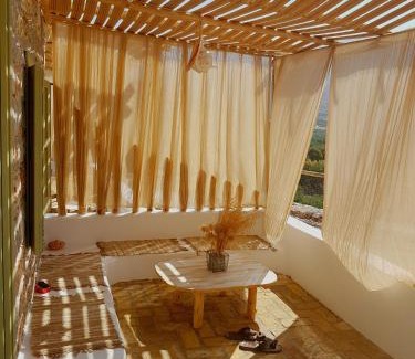 Tholaria Casa | Aliori art caves