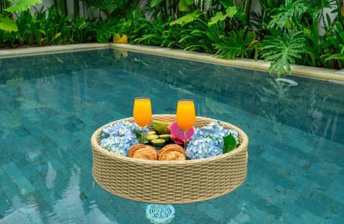 Umalas Villa | Alisa 4 - Brand New Villa with Breathtaking Garden Views - Expansive Pool - 4 Luxury Bedrooms