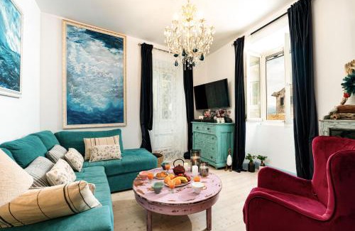 Old Town Apartamento | Alisachni in old city of Corfu!