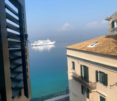 Old Town Apartamento | Alisachni in old city of Corfu!