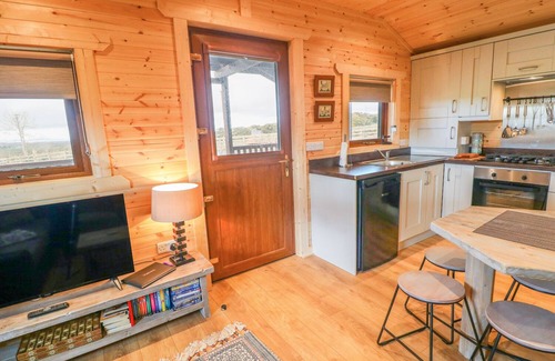 Bushmills Cabaña | ALKEN CABIN, con un jardín en Bushmills, Condado de Antrim, Ref 1004376