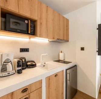 Kontos Casa | Alkis Guest House by AegianKazarte