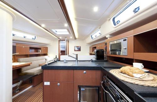 Kalamaria Alquiler De Eote | 'Alkyoni" Sailing Yacht
