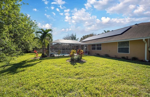 Port Saint Lucie Casa | All Amenities of home! Centrally located, family friendly & ideal entertaining