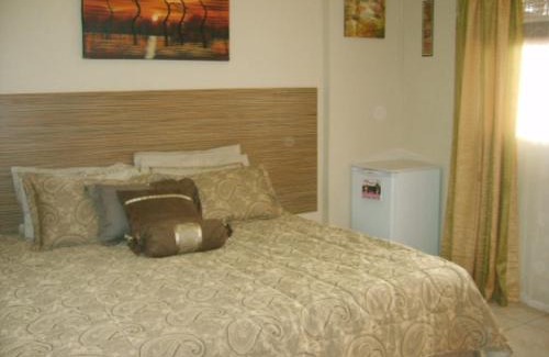 Ekurhuleni Casa | All Are Welcome Guest House