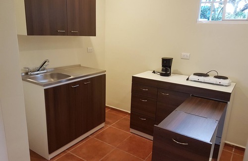 San Salvador Casa | All Days Inn and Out
