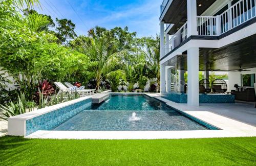 Sarasota Casa | All Decked Out