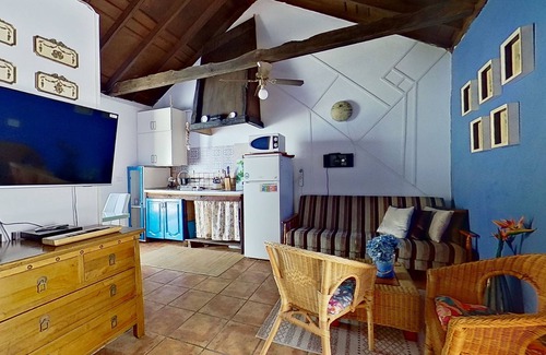 Valle de Guerra Casa | Casa Rural en Tenerife blue piscina, gimnasio, wifi, barbacoa, parking, garden,