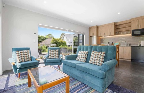 Springfield Casa | All Good | Modern & Close to the Redwoods Forest