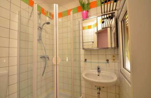 Floridsdorf Apartamento | All-in longterm Cozy Studio - free Parkingcard for 21 District