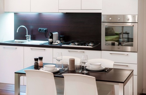 Como City Centre Hotel | All in One