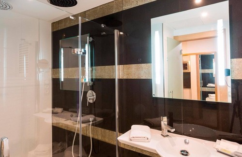 Bahía de San Antonio Complejo | Swim Up Deluxe Family Studio at Sirenis Seaview Country Club