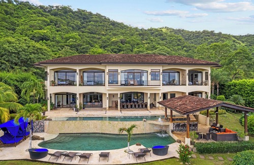 Coco Villa | All Inclusive Luxury Villa Exclusively for you and your guests