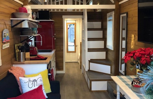 Nice Cabina | ALL INCLUSIVE AMENITIES:Kayak,SUP,Pedal Boat,PingPong,Pickleball,Movie Nt &MORE!
