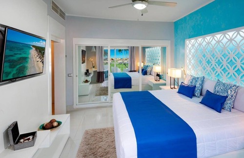 Punta Cana Village Casa | All inclusive mini suite, jetted tub and balcony at Grand Sirenis in Punta Cana
