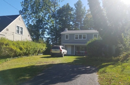 Traverse City Apartamento | All-Inclusive Studio. Minimum 3-month. Near Hospital, Downtown & Beach