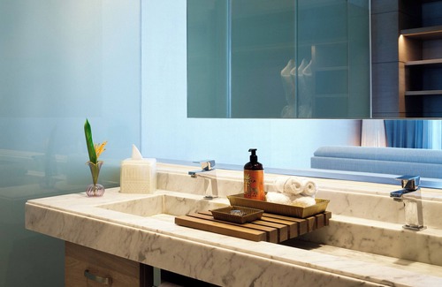 Punta Sam Hotel | All-inclusive: Vibrant Beachfront Resort w/Rooftop Jacuzzis & Ocean View