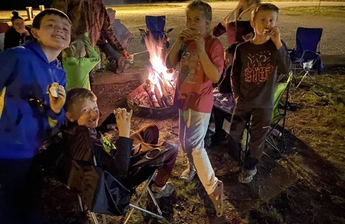 Cassville Cabina | All is Just Fine in Cabin 9