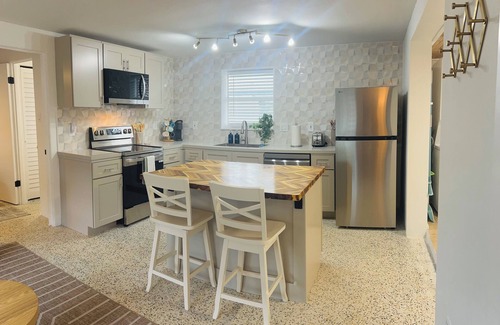 River District Condominio | All NEW 1-bedroom condo located in the stunning Riverview area of Bradenton