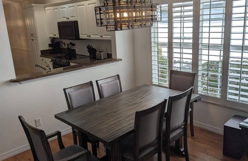 Imperial Golf Estates Casa | All new inside. 1 mile to beach. Gated comunity with pool/tennis courts. Quiet.