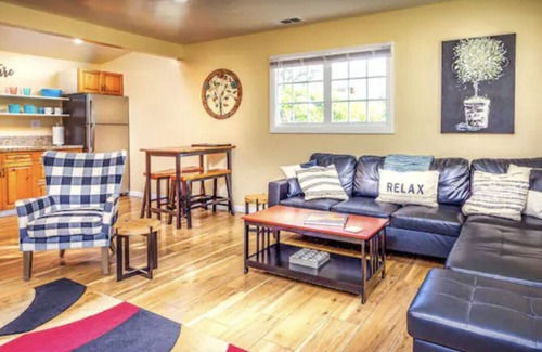 Three Rivers Cabaña | All New Remodeled Cottage