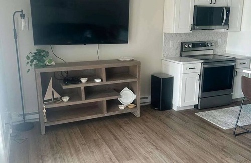 Port Clinton Condominio | ALL NEW WATERFRONTS II Port Clinton! 1st floor, pool, hot tub, beach, & more.