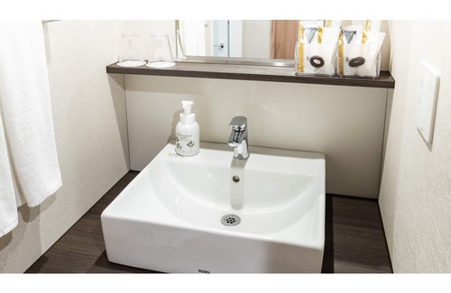 Chuo Hotel | All rooms are nonsmoking Deluxe Twin | Basic P / Chuo-ku Tokyo