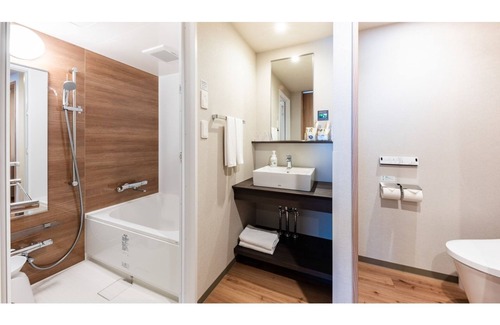 Chuo Hotel | All rooms are nonsmoking Deluxe Twin | Basic P / Chuo-ku Tokyo
