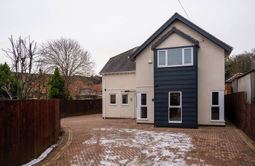 Worcester Casa | All Saints