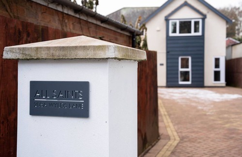 Worcester Casa | All Saints