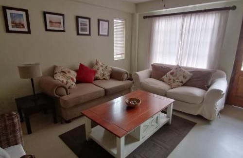Pietermaritzburg Apartamento | ALL SAINTS ON ROBERTS