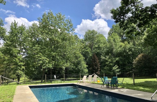 Ancram Cabina | Retiro privado en el campo con piscina de agua salada y diversión familiar sin fin