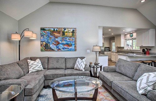 Chewelah Casa | All-Seasons Chewelah Home: Fish, Golf & Ski!