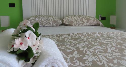 Los Melones Hotel | All Seasons Hotel