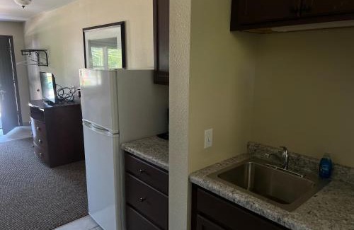 Wisconsin Dells Hotel | All Star Inn & Suites