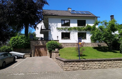 Historic Downtown Apartamento | Apartamento con vista al río en Bernkastel-Kues