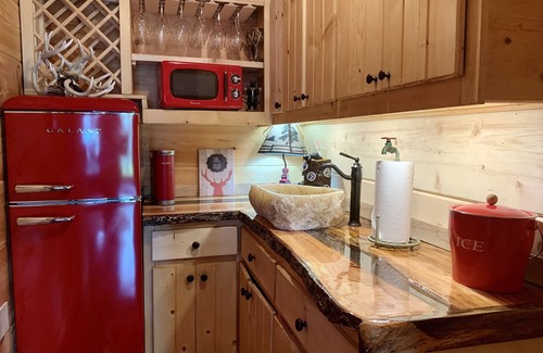 Lake Lure Cabina | NEW LISTING! All Year Mountain/Sunset Views ~ Updated cabin ~ Best view in Lake Lure by RedAwning