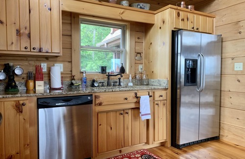 Lake Lure Cabina | NEW LISTING! All Year Mountain/Sunset Views ~ Updated cabin ~ Best view in Lake Lure by RedAwning