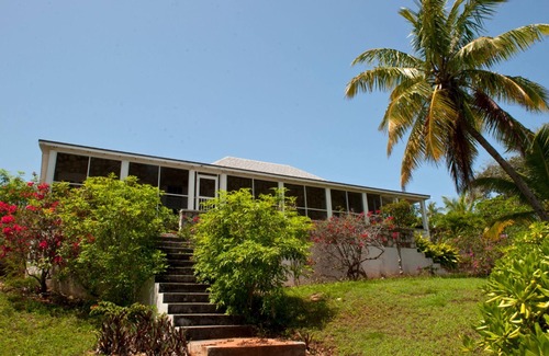 Governor's Harbour Casa | Allamanda House by Eleuthera Vacation Rentals