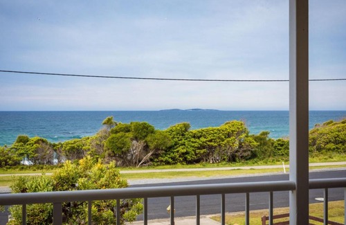 Kianga Casa | Allawah Beach House - 29 Dalmeny Drive, Kianga