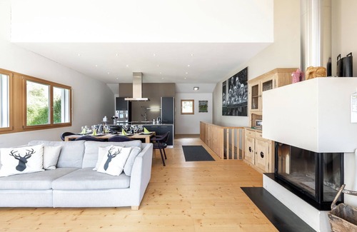 Engadin Scoul Apartamento | 12 calificaciones de "e-domizil": 4. 82 de un máximo de 5.0 puntos