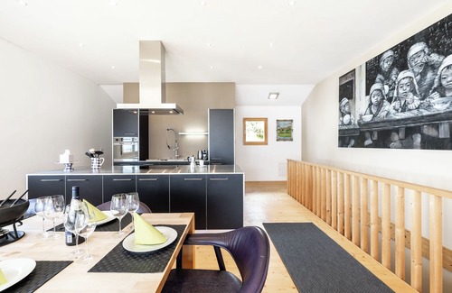 Engadin Scoul Apartamento | 12 calificaciones de "e-domizil": 4. 82 de un máximo de 5.0 puntos