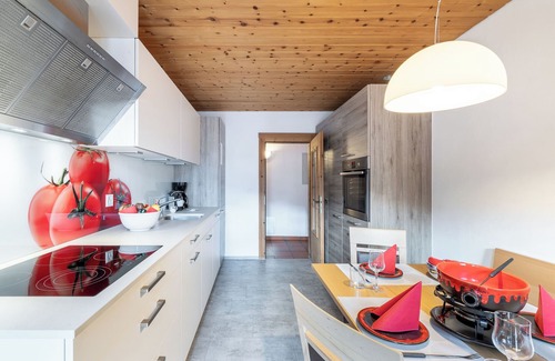 Engadin Scoul Apartamento | 8 valoraciones de "e-domizil": 4. 35 de un máximo de 5. 0 puntos
