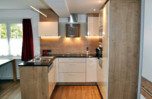 Engadin Scoul Apartamento | lugar céntrico, soleado, en el pintoresco pueblo de parte "Scuol-sura"