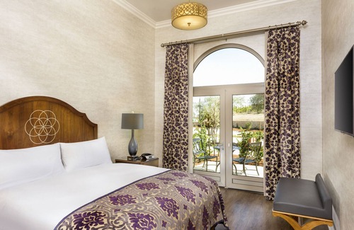 River Oaks Hotel | Allegretto Vineyard Resort Paso Robles